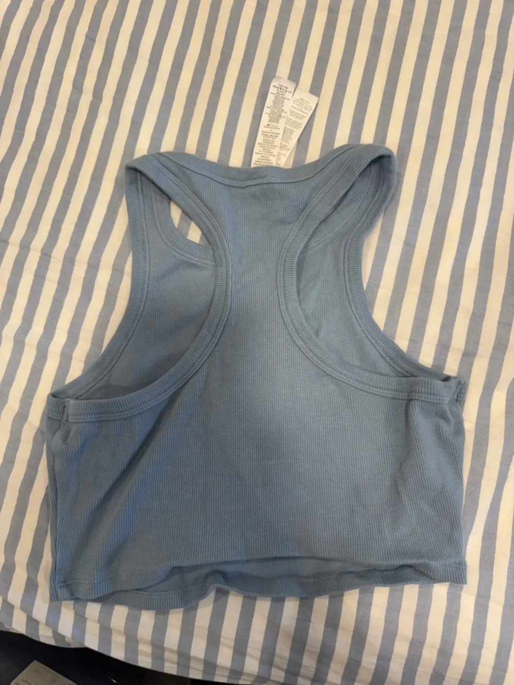 Alo Yoga Aspire Tank - Picture 2 of 3